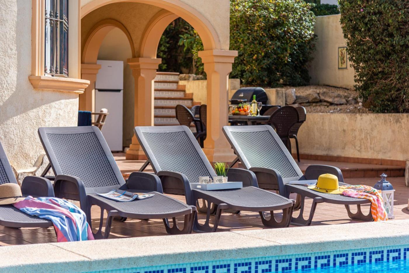 Villa Comodo - Plusholidays Calpe Bagian luar foto